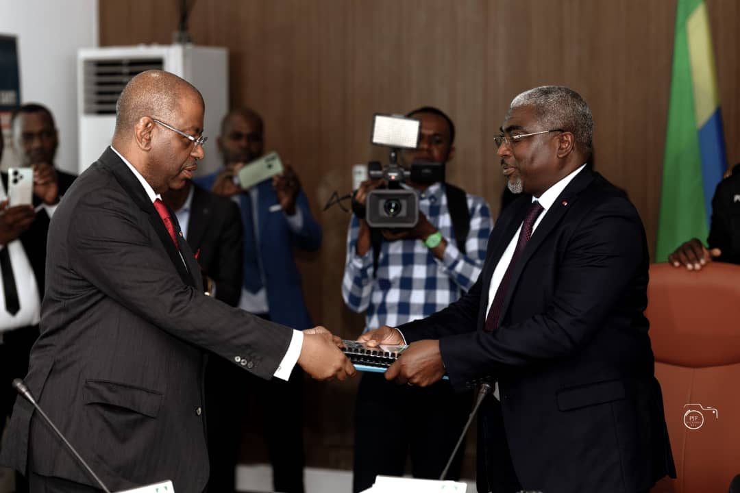 Gabon Passation de charges entre le Ministre de l’Economie et des